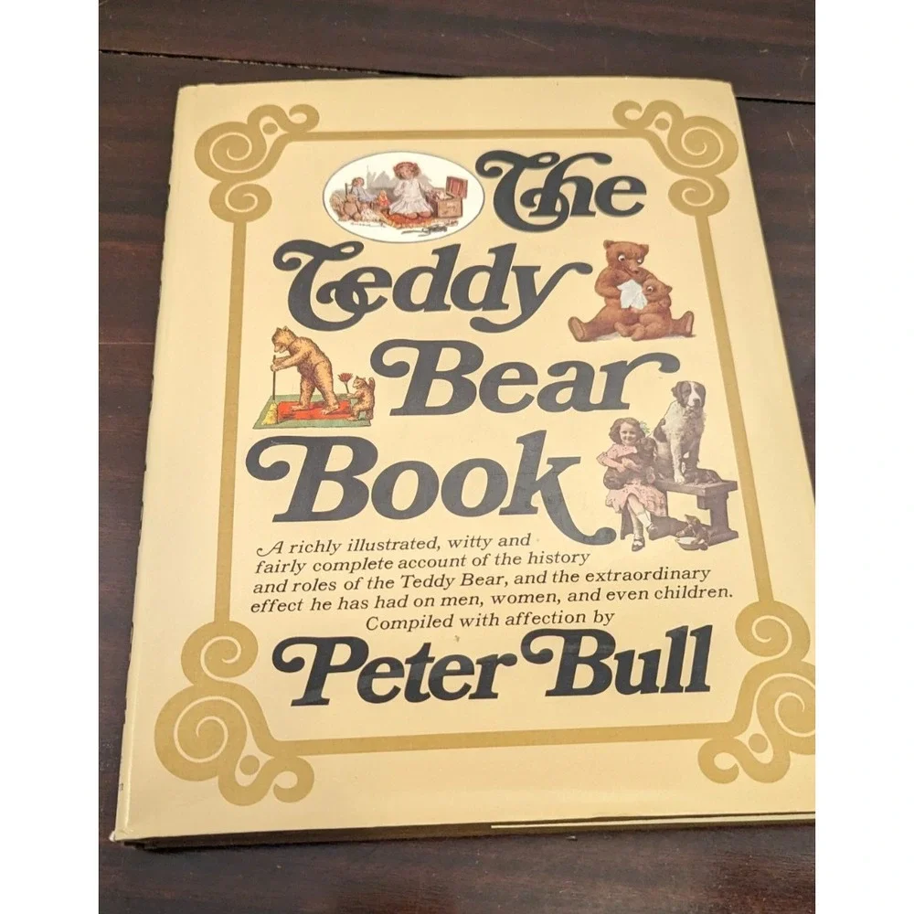 The Teddy Bear Book Peter Bull 1970 First American Edition HC Dust Jacket
